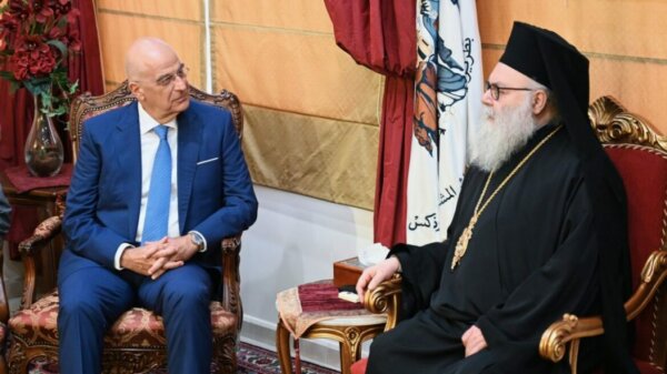 Ν. Δένδιας: Ανήσυχος ο Πατριάρχης Αντιοχείας Ιωάννης για τους Χριστιανούς στη Μέση Ανατολή