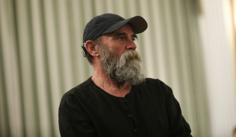 Στο εδώλιο ο Κωνσταντίνος Πολυχρονόπουλος και δύο συγγενείς του για την υπόθεση του «Άλλου Ανθρώπου».
