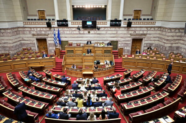LIVE – ΒΟΥΛΗ : Συνεδρίαση επί των προτάσεων για σύσταση Προανακριτικής Επιτροπής κατά του Μ.Βορίδη και Λ.Αυγενάκη