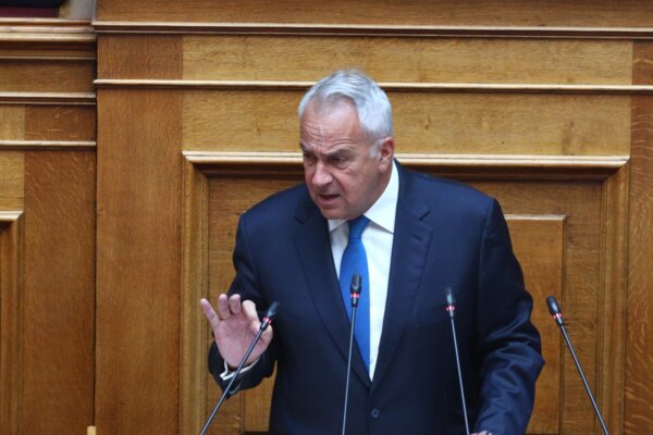 Βορίδης στη Βουλή: Προτάσεις προδήλως αβάσιμες – Προσπαθώ να καταλάβω το έγκλημα