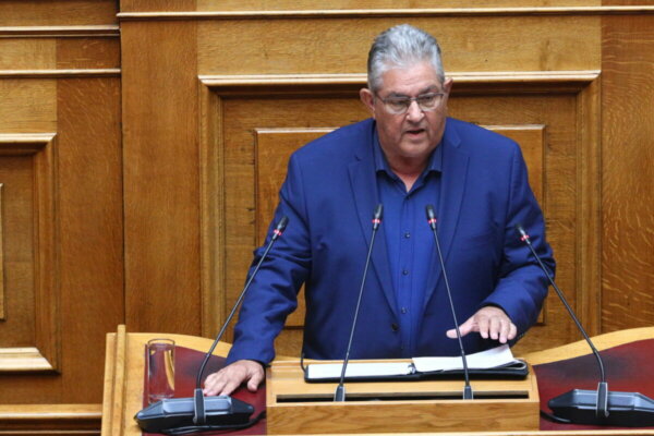 Κουτσούμπας από Βουλή: Το ΚΚΕ δεν αναγνωρίζει τη χθεσινή άκυρη ψηφοφορία