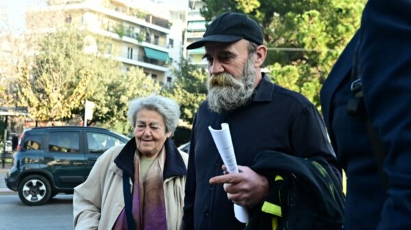 «Άλλος Άνθρωπος»: Πέθανε η μητέρα του Κωνσταντίνου Πολυχρονόπουλου – Το Σάββατο 09/08 η κηδεία