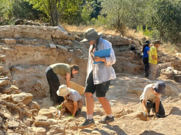 Λάρισα: Παρουσιάστηκαν τα αποτελέσματα της ανασκαφής της Μονής Αγίου Δημητρίου των Μαρμαριανών
