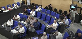 Σκληρή αντιπαράθεση Κουρέτα – Αγοραστού στο Περιφερειακό για την ευλογιά