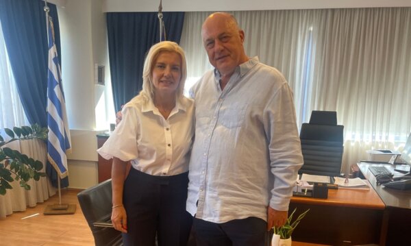 Στη Ρένα Καραλαριώτου ο δήμαρχος Βόλου κ. Αχιλλέας Μπέος