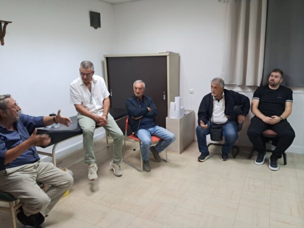 Διάλογος με την τοπική κοινωνία για τη “Συμπαράταξη Λαρισαίων” στην Αμυγδαλέα