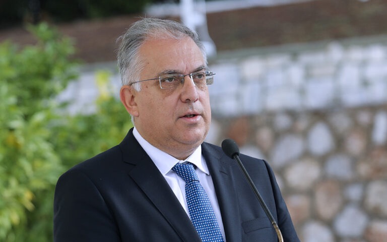 Θεοδωρικάκος: “Δίνουμε μάχη για τη συγκράτηση των τιμών στα βασικά είδη διαβίωσης – Σήμερα ανακοινώνεται μείωση 8% σε πάνω από 2.000 κωδικούς σημαντικών προϊόντων”