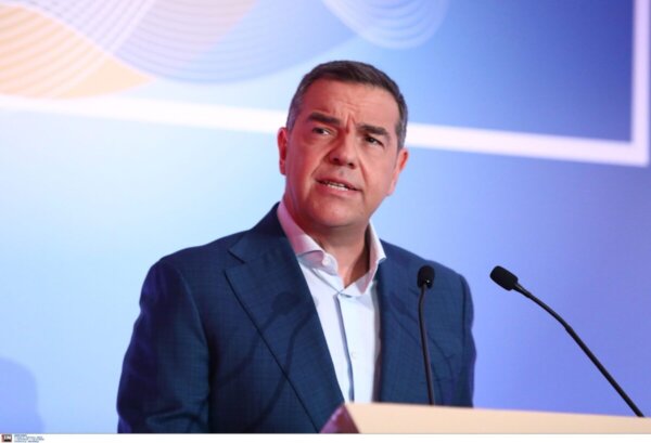 «Ιθάκη» ο τίτλος του βιβλίου του Αλέξη Τσίπρα – Τι θα περιλαμβάνουν τα 11+1 κεφάλαια