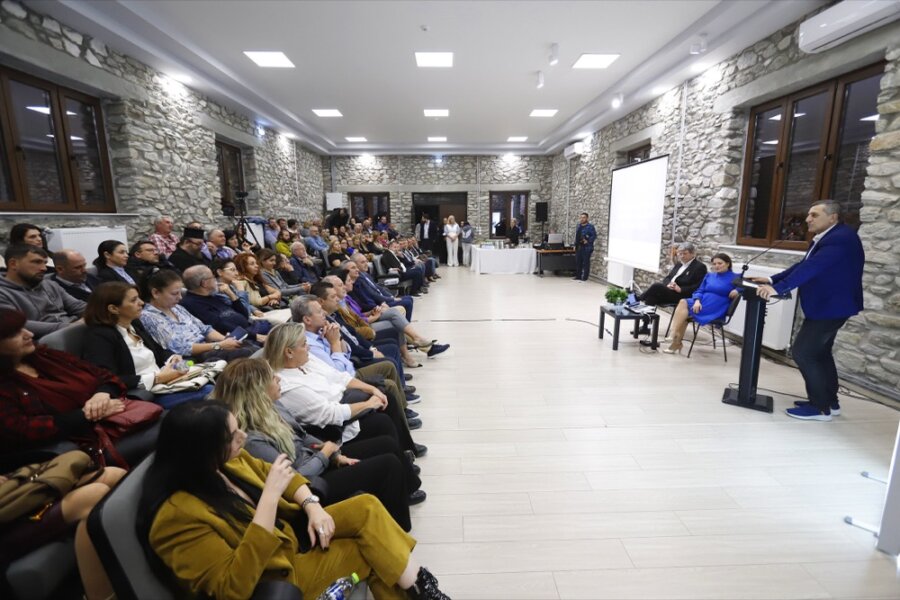 Με επιτυχία πραγματοποιήθηκε το πρώτο “Καφέ της Επιστήμης” στην Ελασσόνα