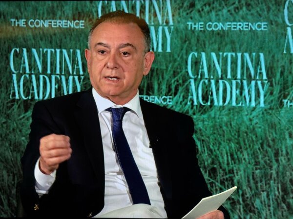 Χρήστος Κέλλας: Δεν υπάρχει αδειοδοτημένο εμβόλιο για την ευλογιά σε Ελλάδα και Ευρώπη