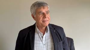 Γ. Παπαβασιλείου: Παραιτήθηκε ο Διευθυντής του Γραφείου Τύπου του Ανδρουλάκη – «Δεν θέλω να υπάρχει καμία σκιά στον αγώνα που δίνει το ΠΑΣΟΚ»