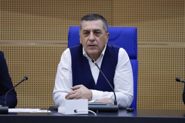 Κουρέτας: Να ακολουθήσουμε το μοντέλο της Γαλλίας για να σωθούν τα πρόβατα της Θεσσαλίας
