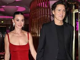 Κέιτι Πέρι: Επιβεβαίωσε τη σχέση της με τον Τζάστιν Τριντό σε συναυλία της στην Πράγα