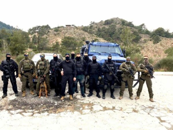 Είκοσι εκπαιδευμένοι αστυνομικοί απο τον Έβρο στον Τύρναβο για τους Τσιγγάνους