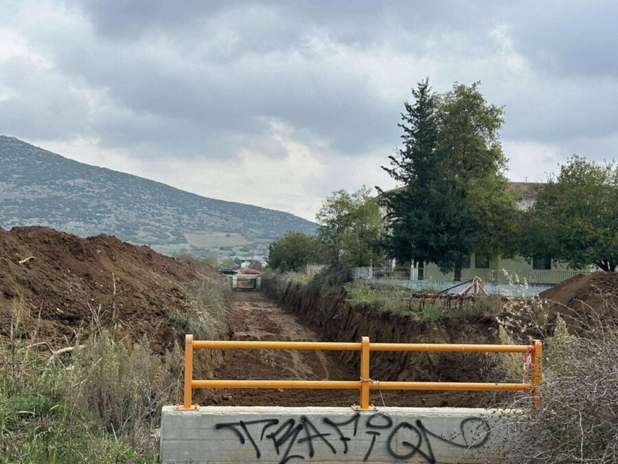 Σε εξέλιξη το μεγάλο αντιπλημμυρικό έργο στα Φάρσαλα – Αυτοψία του Δημάρχου Μάκη Εσκίογλου