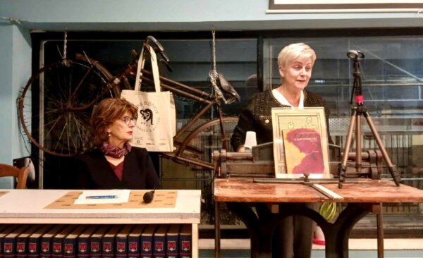 Παρουσιάστηκε στον Βόλο “Ο βιβλιοπώλης”, της Χρύσας Μαστοροδήμου