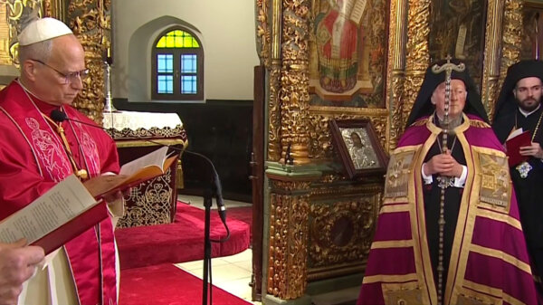 Στο Φανάρι ο Πάπας Λέων: Δοξολογία στον Άγιο Γεώργιο και κοινή δήλωση με τον Πατριάρχη Βαρθολομαίο