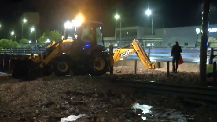 Χάος στα διόδια Ελευσίνας: Ουρές 7 χιλιομέτρων με μόνο 3 από τις 15 λωρίδες ανοιχτές