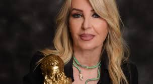 H Λαρισαία εικαστικός Βασιλική Μάγγα βραβεύτηκε στην Ιταλία