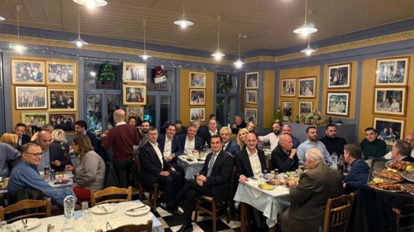 Η ΝΔ στον ιστορικό Μπαϊρακτάρη: Δείπνο με κομματικά στελέχη και προέδρους των Νομαρχιακών Οργανώσεων