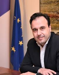 Στο δημαρχείο Τρικάλων για ευχές ο υπουργός Ψηφιακής Διακυβέρνησης Δημ. Παπαστεργίου