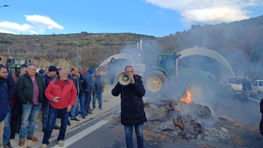 Δήμος Λαρισαίων: Μέτρα προστασίας για αστέγους και ευπαθείς ομάδες, εξαιτίας χαμηλών θερμοκρασιών – Στη διάθεσή τους το Κέντρο Εξυπηρέτησης Αναγκών