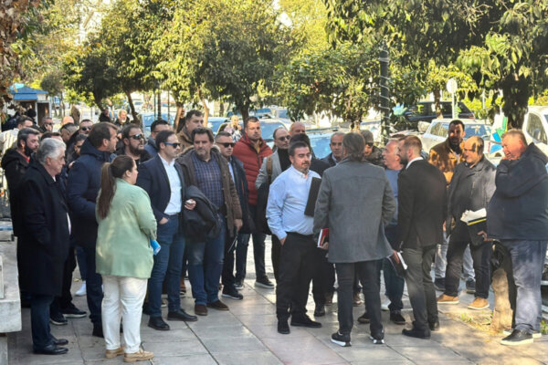 Αγρότες: Αυτοί είναι οι 25 εκπρόσωποι των μπλόκων που θα συναντήσουν τον Μητσοτάκη -7 από τη Θεσσαλία