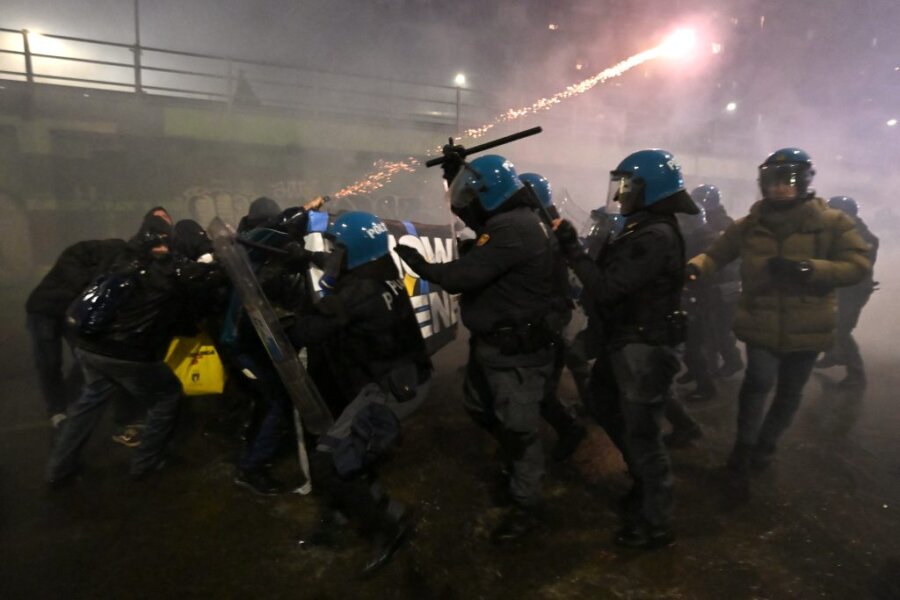 Μιλάνο: Επεισόδια μεταξύ διαδηλωτών και αστυνομίας κοντά στο Ολυμπιακό Χωριό