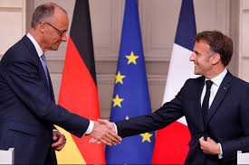 Μερτς και Μακρόν θέτουν επί τάπητος την ευρωπαϊκή πυρηνική αποτροπή