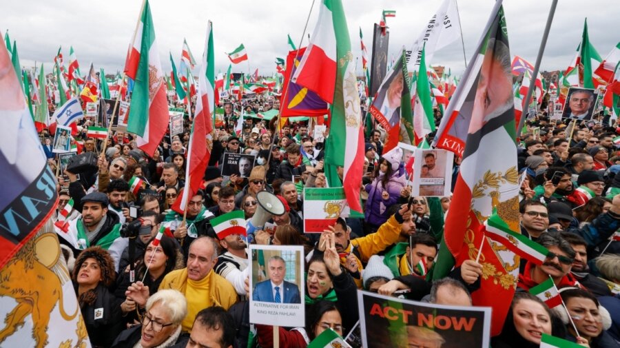 Γερμανία: Μεγαλειώδης διαδήλωση στο Μόναχο κατά των ιρανικών αρχών – Στους 200.000 οι συγκεντρωθέντες