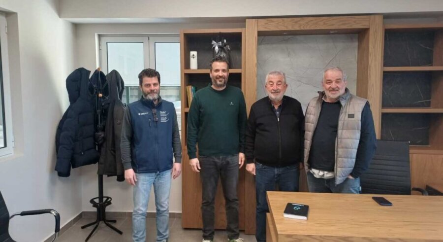 Επίσκεψη Μπαρμπούτη στον Συνεταιρισμό Αγελαδοτρόφων και Προβατοτρόφων Δυτ. Θεσσαλίας