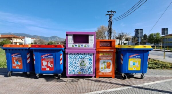 Δεκάδες τόνοι ρουχισμού και μαγειρικών λαδιών συλλέχθηκαν στον Δήμο Ελασσόνας
