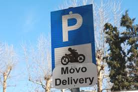 Ειδικές θέσεις στάθμευσης μόνο για delivery στη Λάρισα