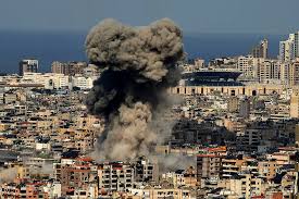 Πόλεμος στη Μέση Ανατολή: Η μεγαλύτερη εβδομαδιαία άνοδος στη διεθνή τιμή πετρελαίου από το 2022