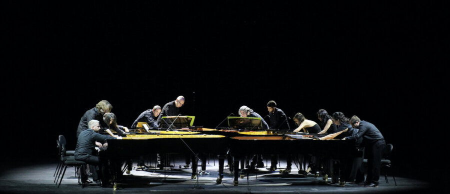 Ξεκινάει σήμερα το Μουσικότροπο με το «Άξιον Εστί» του Μίκη Θεοδωράκη  δύο συναυλίες από την πιανιστική ορχήστρα Piandaemonium