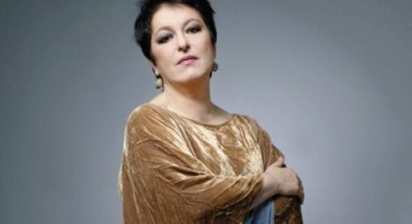 Θεοδωρίδου και Κουβαράς στη σκηνή του Δημοτικού Ωδείου Λάρισας