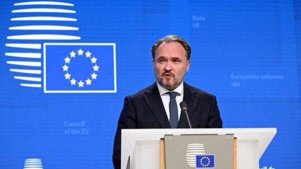 Επίτροπος Ενέργειας: Η Ευρώπη πρέπει να προετοιμαστεί για “μακροχρόνιο” ενεργειακό σοκ