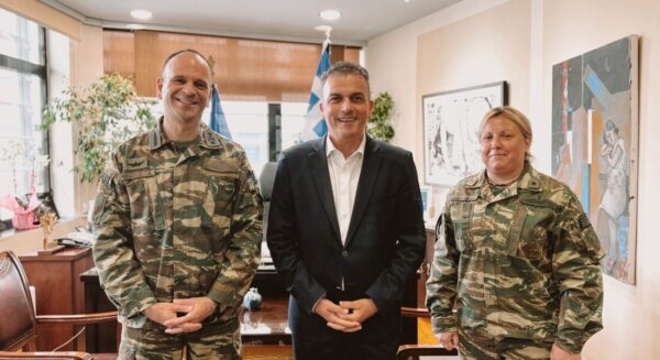 Συνάντηση με τον Διοικητή της 1ης ΤΑΞΑΣ είχε ο Δήμαρχος Λαρισαίων – Συνεργασία για κοινές δράσεις και πρωτοβουλίες