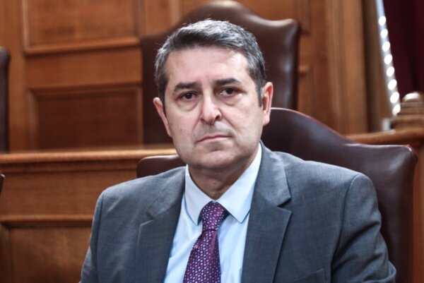 Σταθερή η πορεία της υγείας του Γιώργου Μυλωνάκη- Κρίσιμες οι επόμενες μέρες