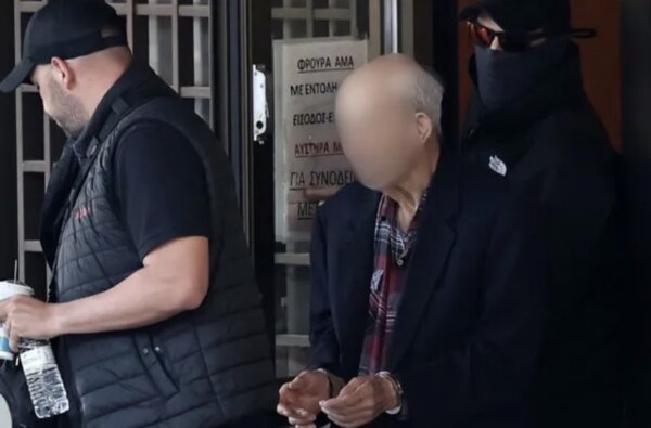 Στη φυλακή ο 89χρονος που άνοιξε πυρ στο κέντρο της Αθήνας και τραυμάτισε 5 άτομα