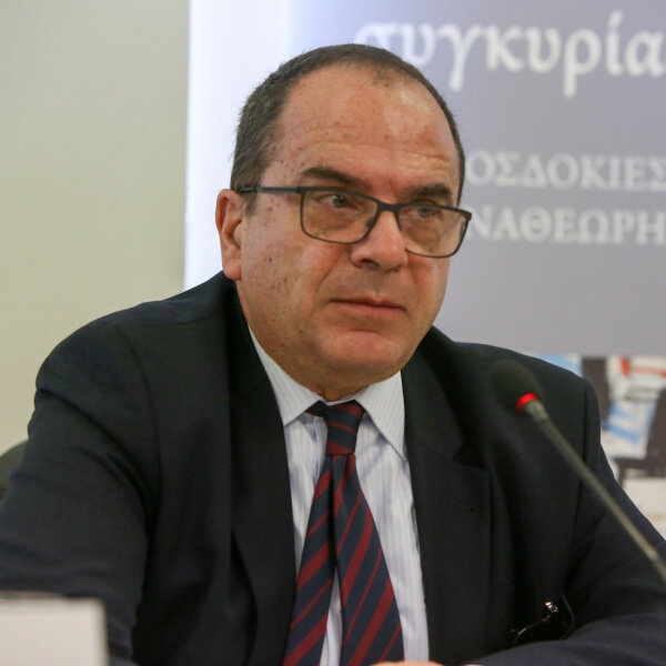Ηχηρή διάψευση Ράμμου για το Επικρατείας του Τσίπρα: «Γελοίες ειδήσεις»
