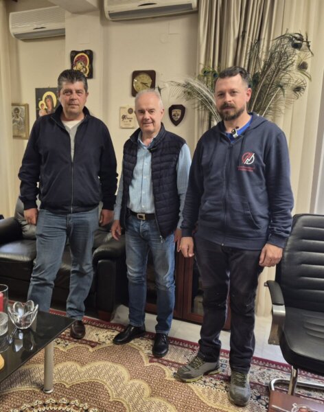Εθιμοτυπική επίσκεψη του νέου Διοικητικού Συμβουλίου του Συλλόγου Κυνηγών Συκουρίου στον Δήμαρχο Τεμπών Γ. Μανώλη