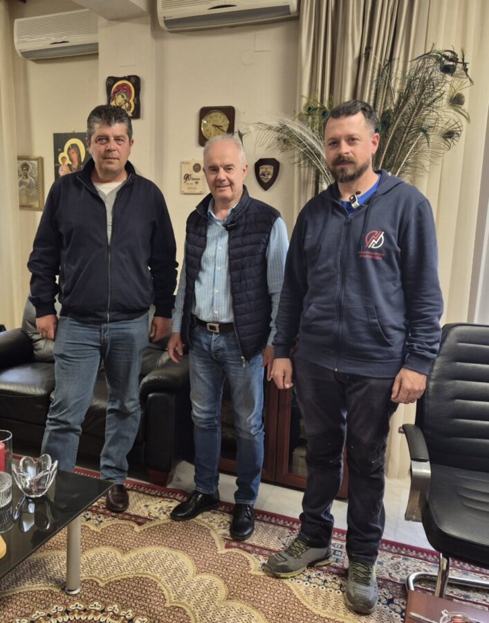 Εθιμοτυπική επίσκεψη του νέου Διοικητικού Συμβουλίου του Συλλόγου Κυνηγών Συκουρίου στον Δήμαρχο Τεμπών Γ. Μανώλη
