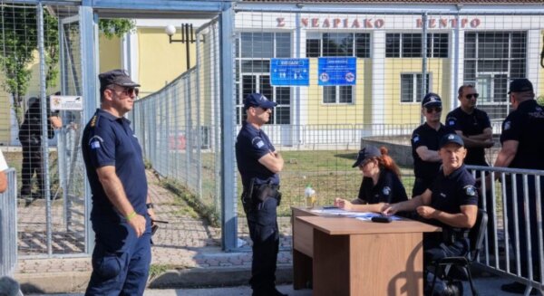 Βέλη Σοφού σε Κυρανάκη: “Το Δημόσιο επιχειρεί να εισέλθει δια της πλαγιάς οδού στη δίκη και να χειραγωγήσει την κοινή γνώμη”