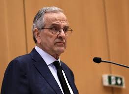 Mανιφέστο Σαμαρά: «Στους αγώνες για την πατρίδα δεν βγαίνεις στη σύνταξη»