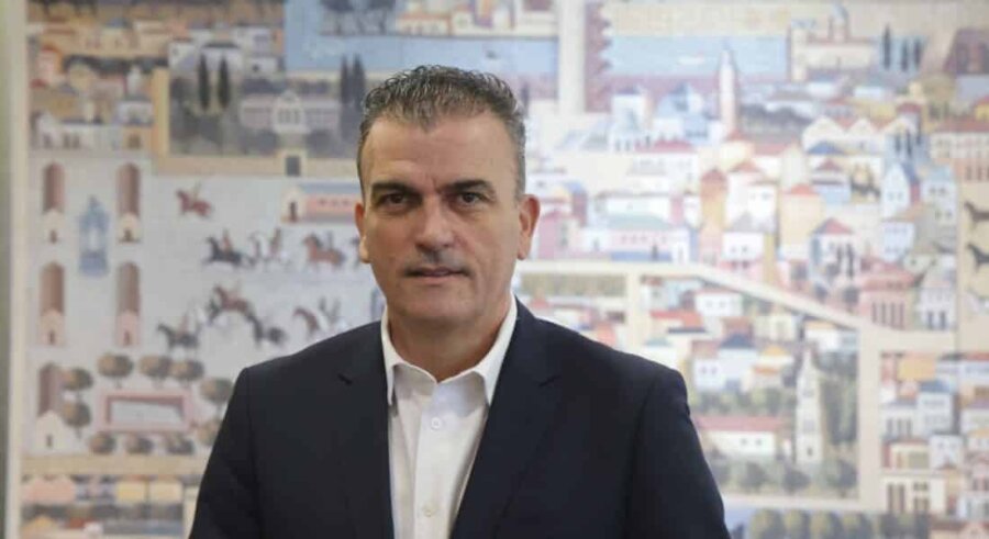 Καταδικάζει τα επεισόδια ο Θανάσης Μαμάκος – ” Η ΑΕΛ θα βρει το δρόμο της με ψυχραιμία, ενότητα και σεβασμό”