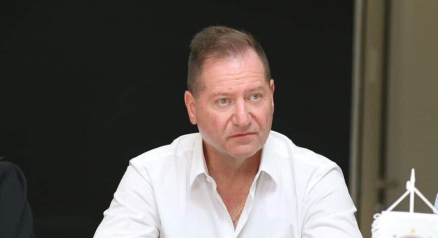 Νταβέλης: «Έγινε απόπειρα ανθρωποκτονίας με πρόθεση-Εγκληματική οργάνωση καταστρέφει την ΑΕΛ»
