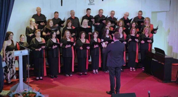 Στη Νέα Αγχίαλο η χορωδία «musicArte» Ελασσόνας