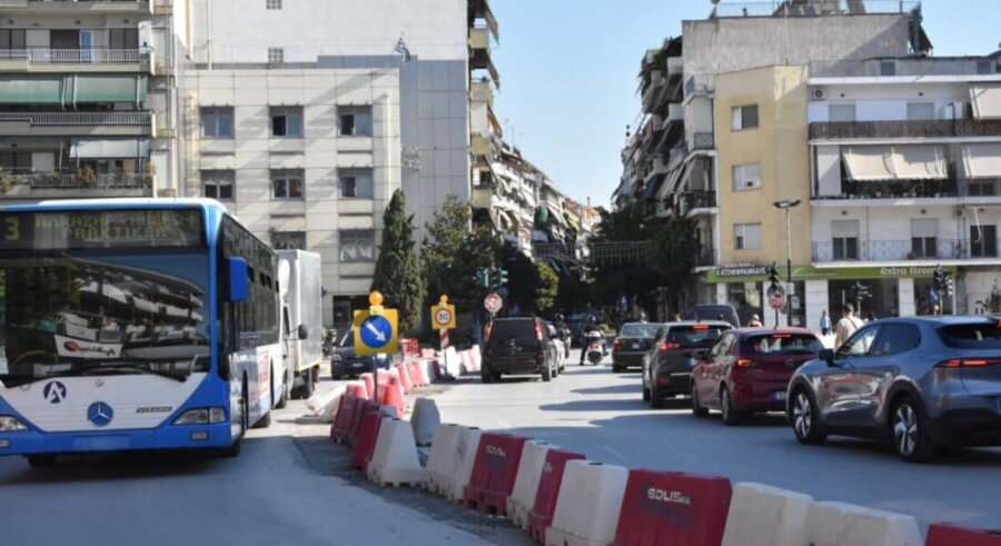 Δήμος Λαρισαίων: Αποκαταστάθηκε η λειτουργία των φωτεινών σηματοδοτών στη συμβολή Ηρ. Πολυτεχνείου και Φαρσάλων