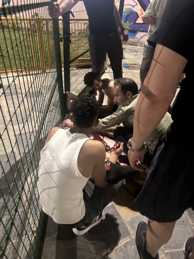 Συναγερμός στη Λάρισα: Ανήλικος μαχαιρώθηκε μετά από άγρια συμπλοκή στο παρκάκι της Αιόλου (φωτ.)